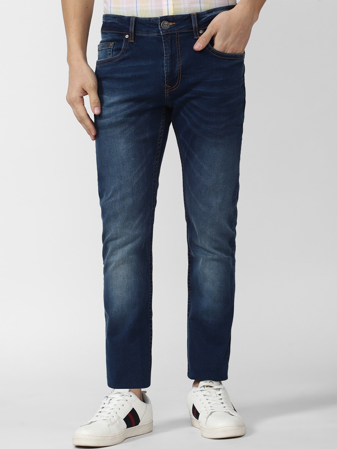 

Peter England Casuals Men Regular Fit Light Fade Jeans, Navy blue