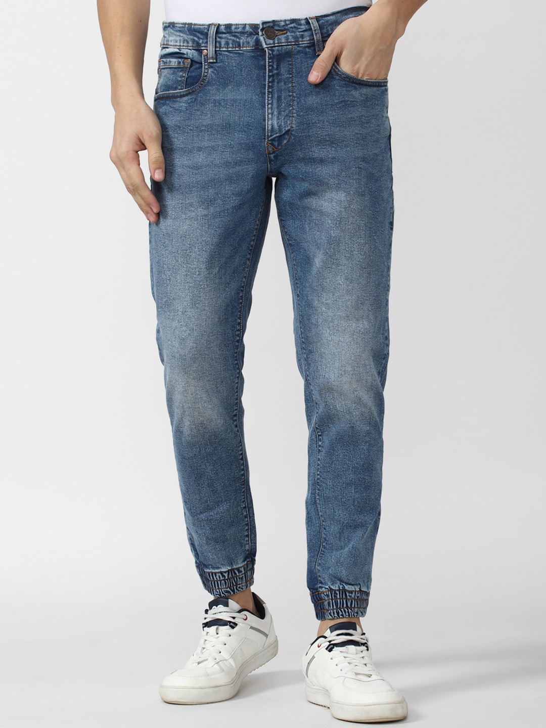 

Peter England Casuals Men Cotton Slim Fit Heavy Fade Jeans, Blue