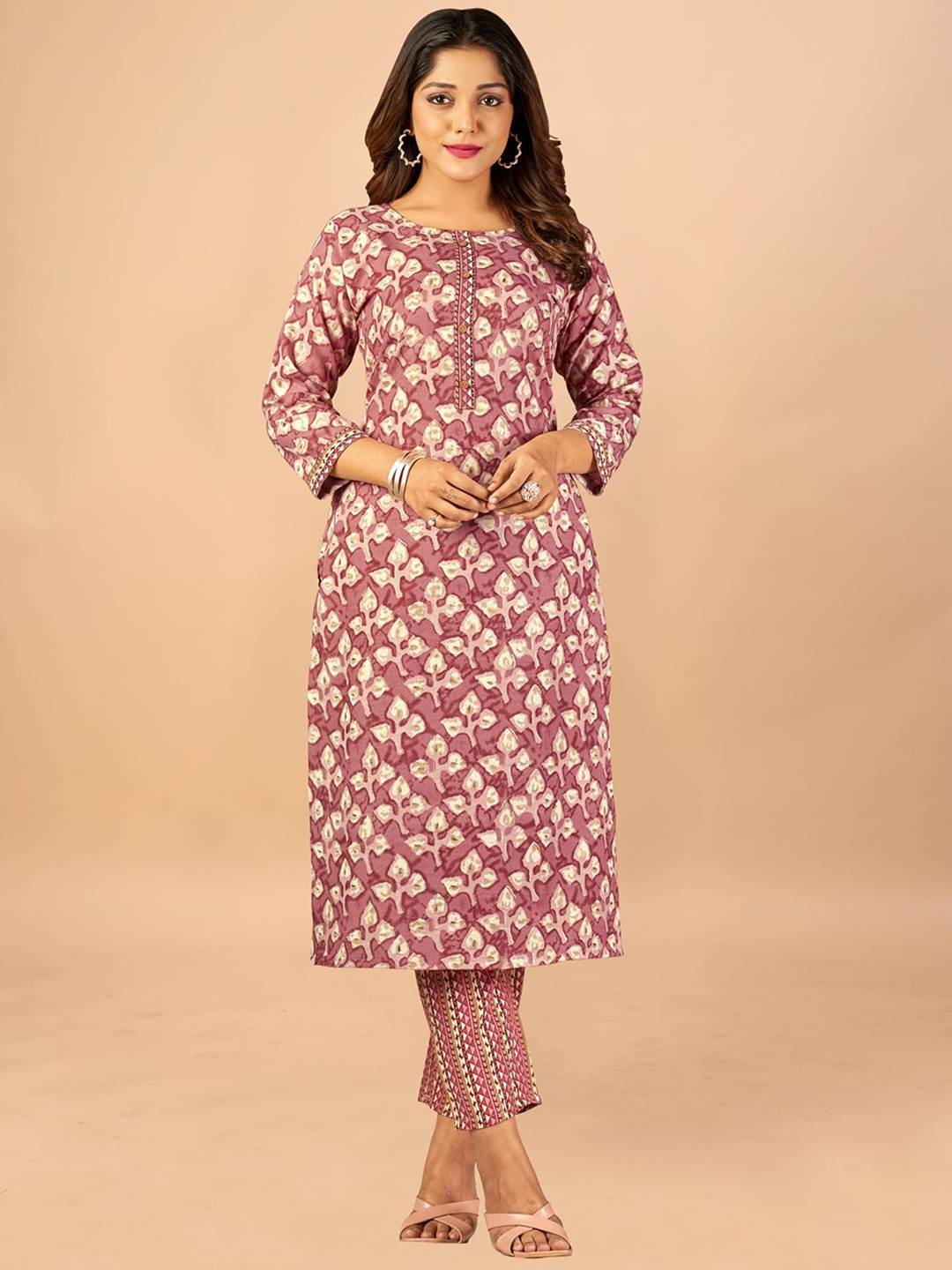 

KALINI Floral Printed Kurta with Pyjamas, Pink
