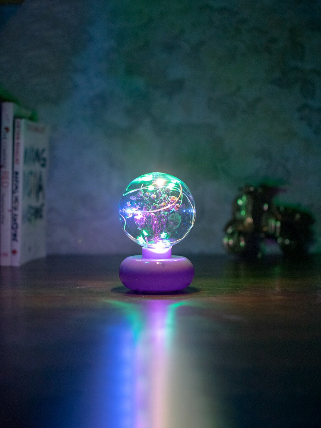 

StatueStudio Purple Tree in Dome LED Decorative Dome