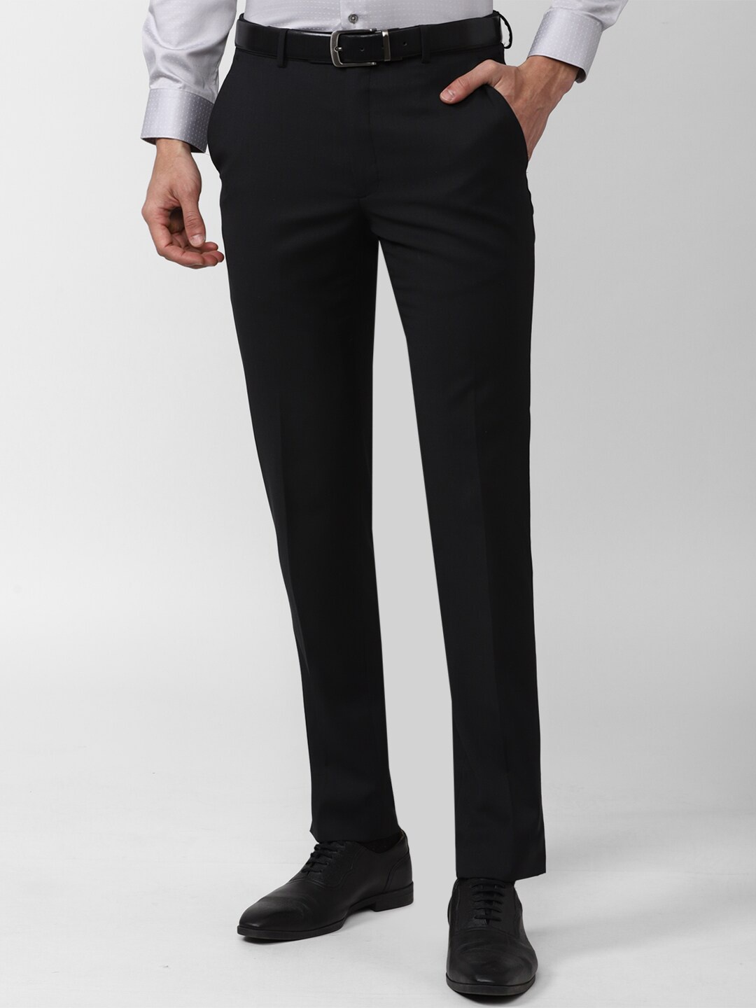 

Van Heusen Men Slim Fit Formal Trousers, Black