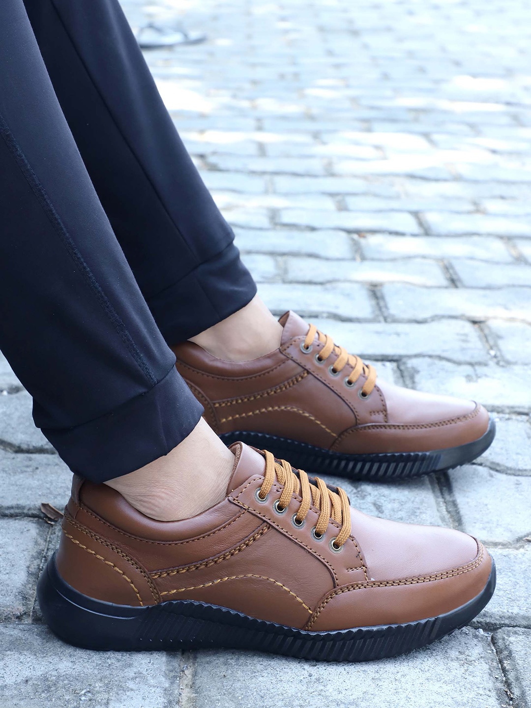 

Eego Italy Men Leather Sneakers, Brown