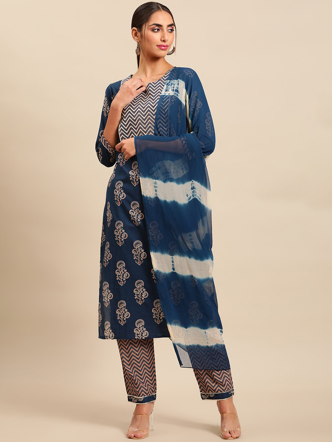 

Sangria Women Ethnic Motifs Printed Gotta Patti Pure Cotton Kurta with Trousers, Navy blue