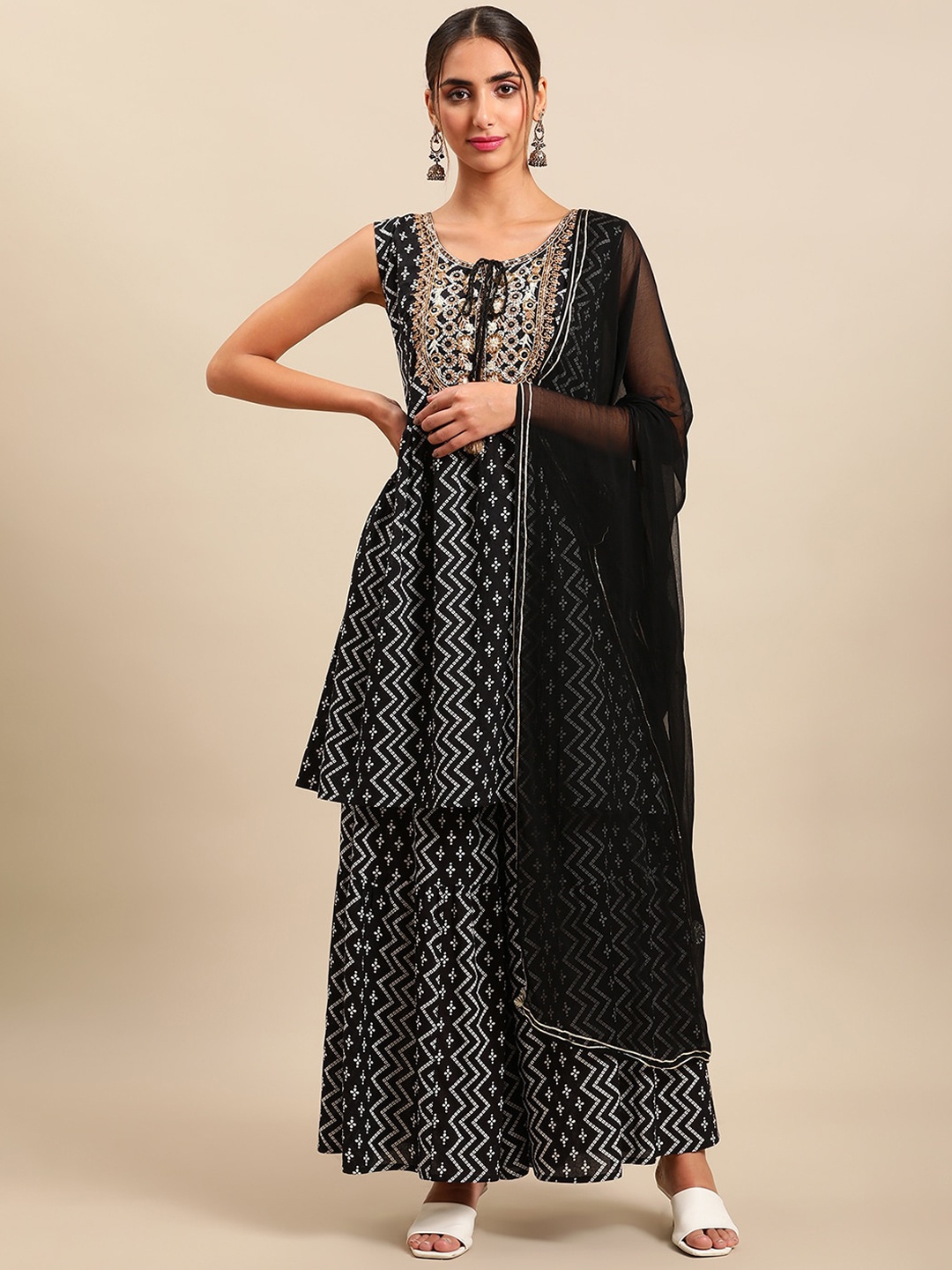

Sangria Women Printed Thread Work Pure Cotton Kurti with Sharara & With Dupatta, Black
