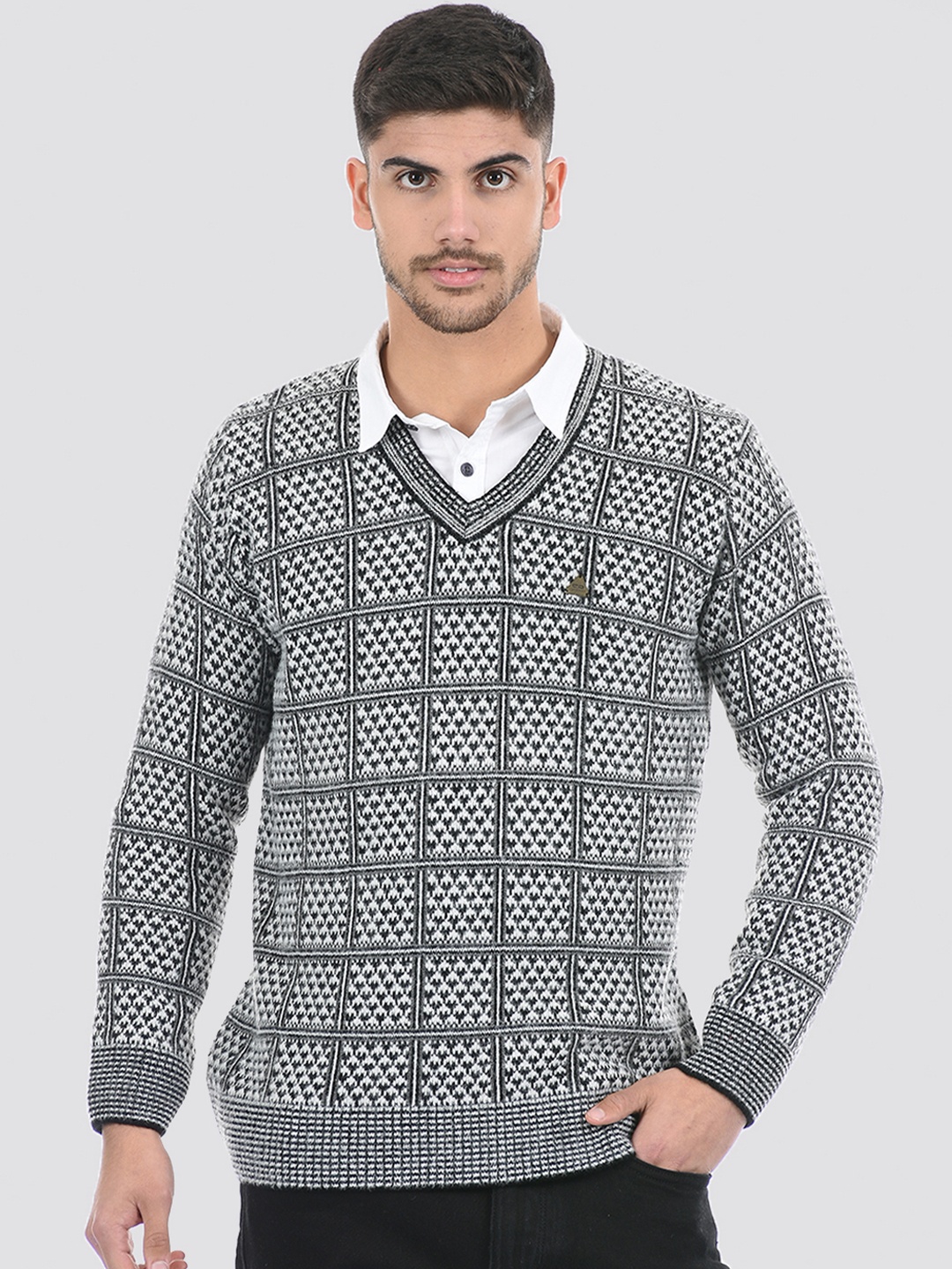

Cloak & Decker by Monte Carlo Men Abstract Printed Acrylic Pullover Sweater, Grey