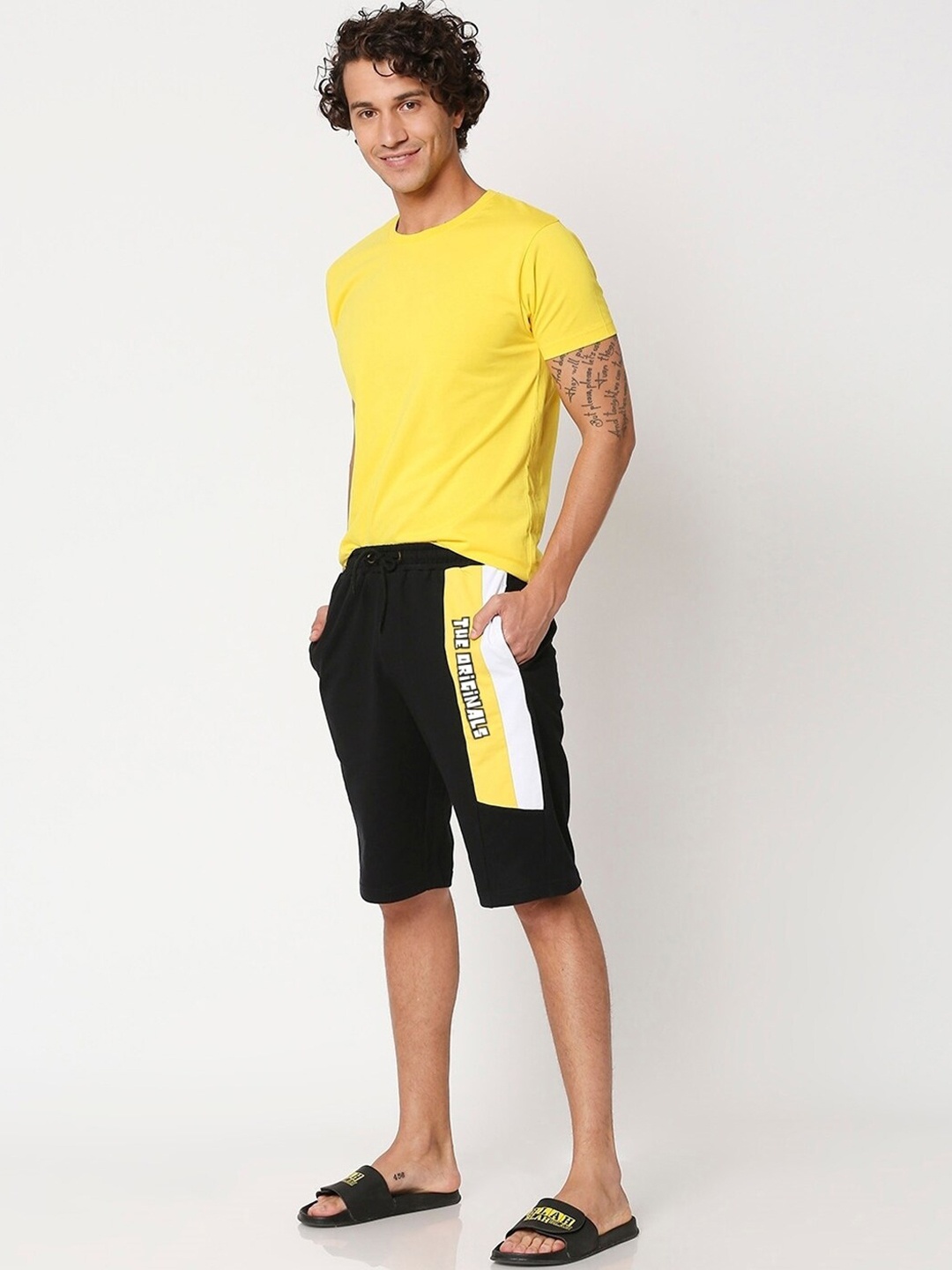 

Bewakoof Men Cotton Shorts, Black