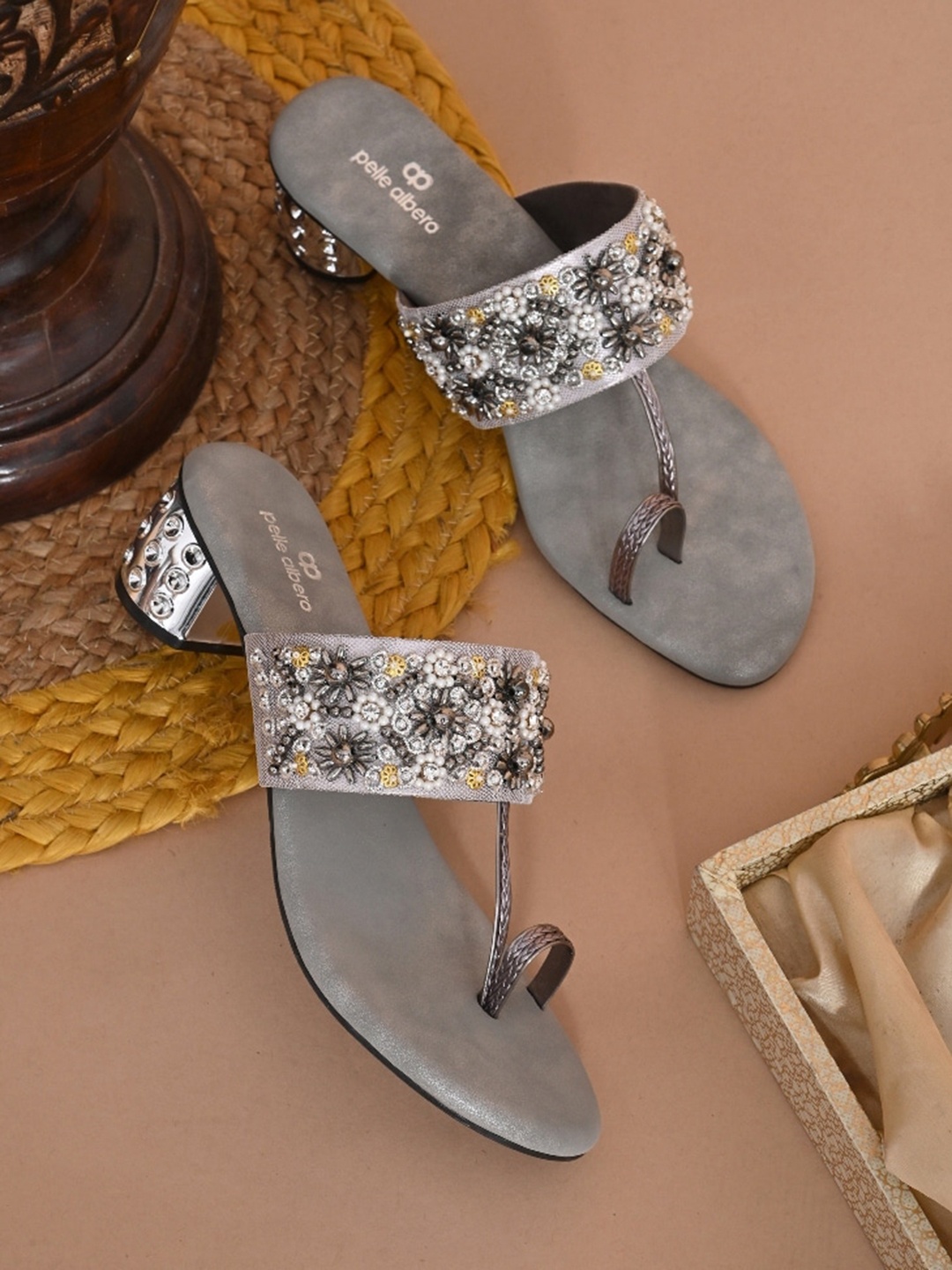 

pelle albero Embellished Ethnic Block Heels, Grey