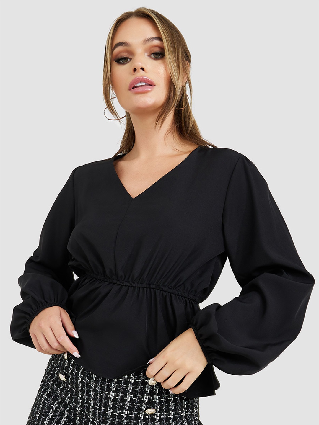 

Styli V Neck Cinched Waist Top, Black