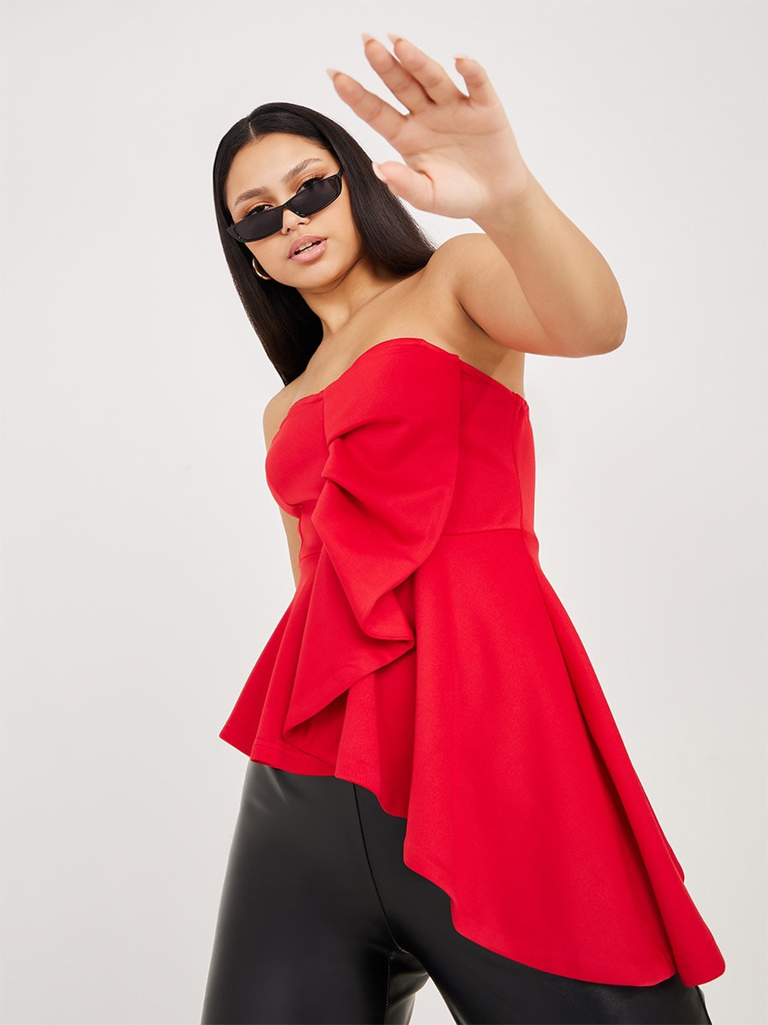 

Styli Off-Shoulder Bardot Top, Red