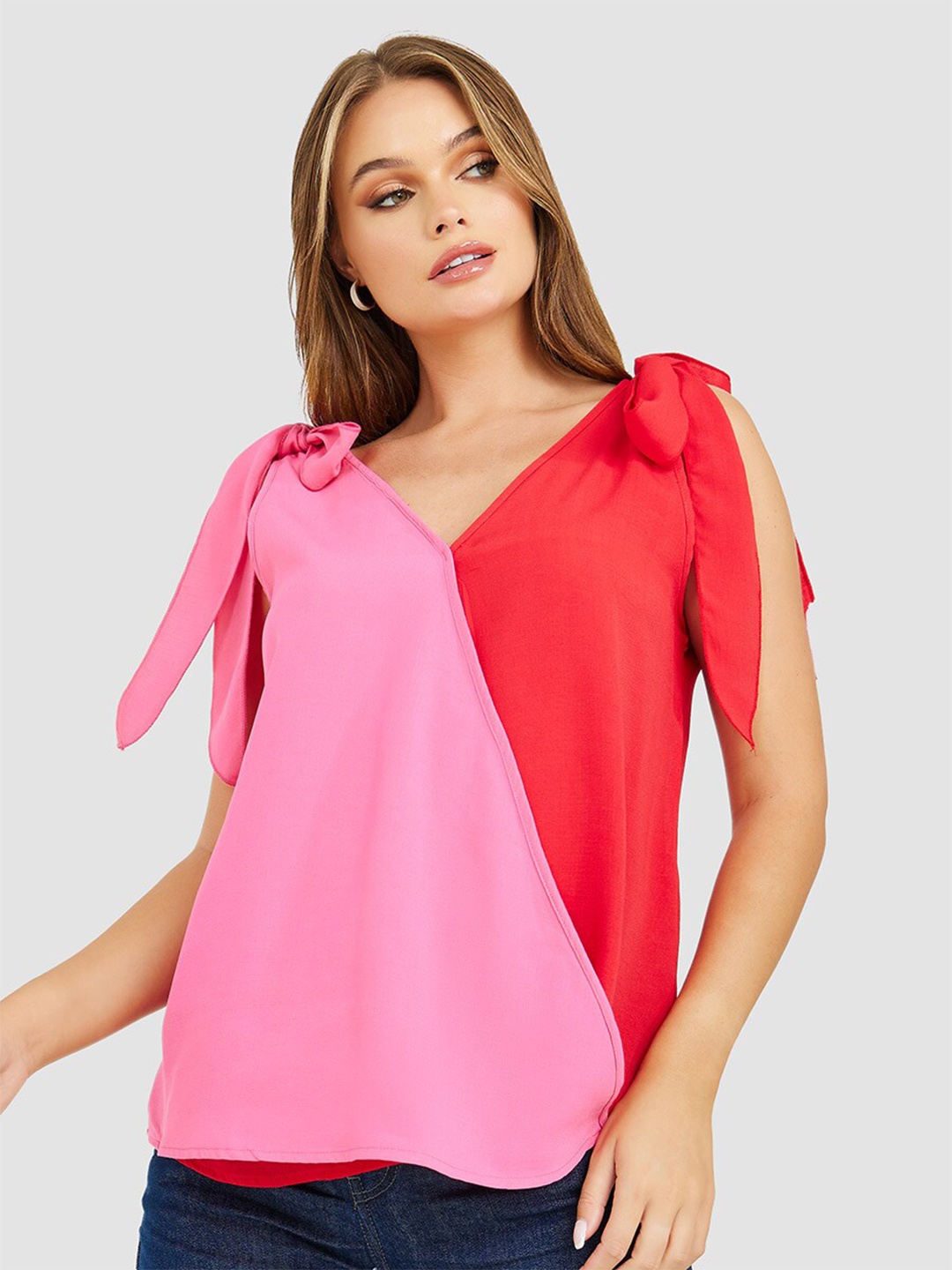 

Styli Colourblocked V-Neck Top, Pink