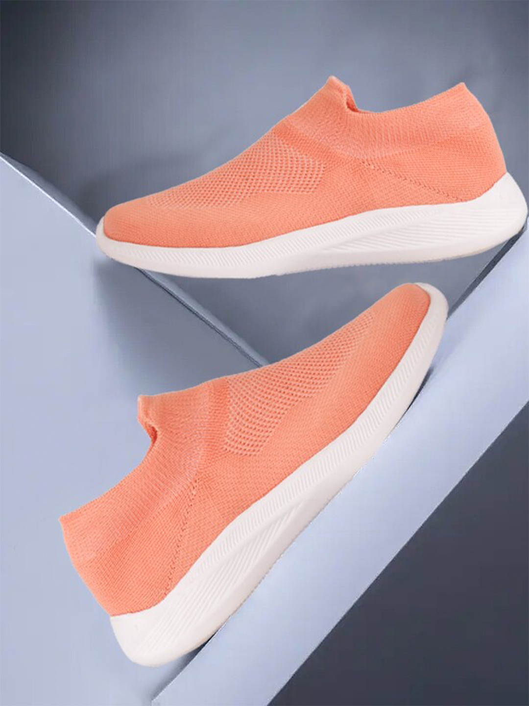 

KRAASA Women Mesh Running Shoes, Peach