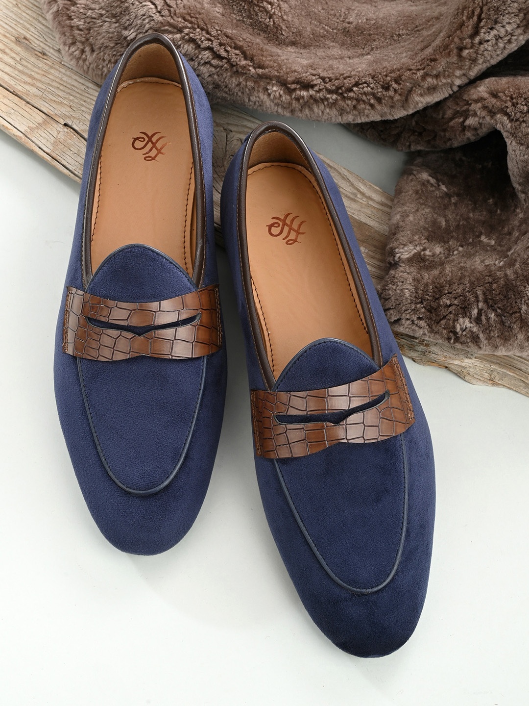 

House of Pataudi Men Casual Lightweight Slip On Loafers, Navy blue