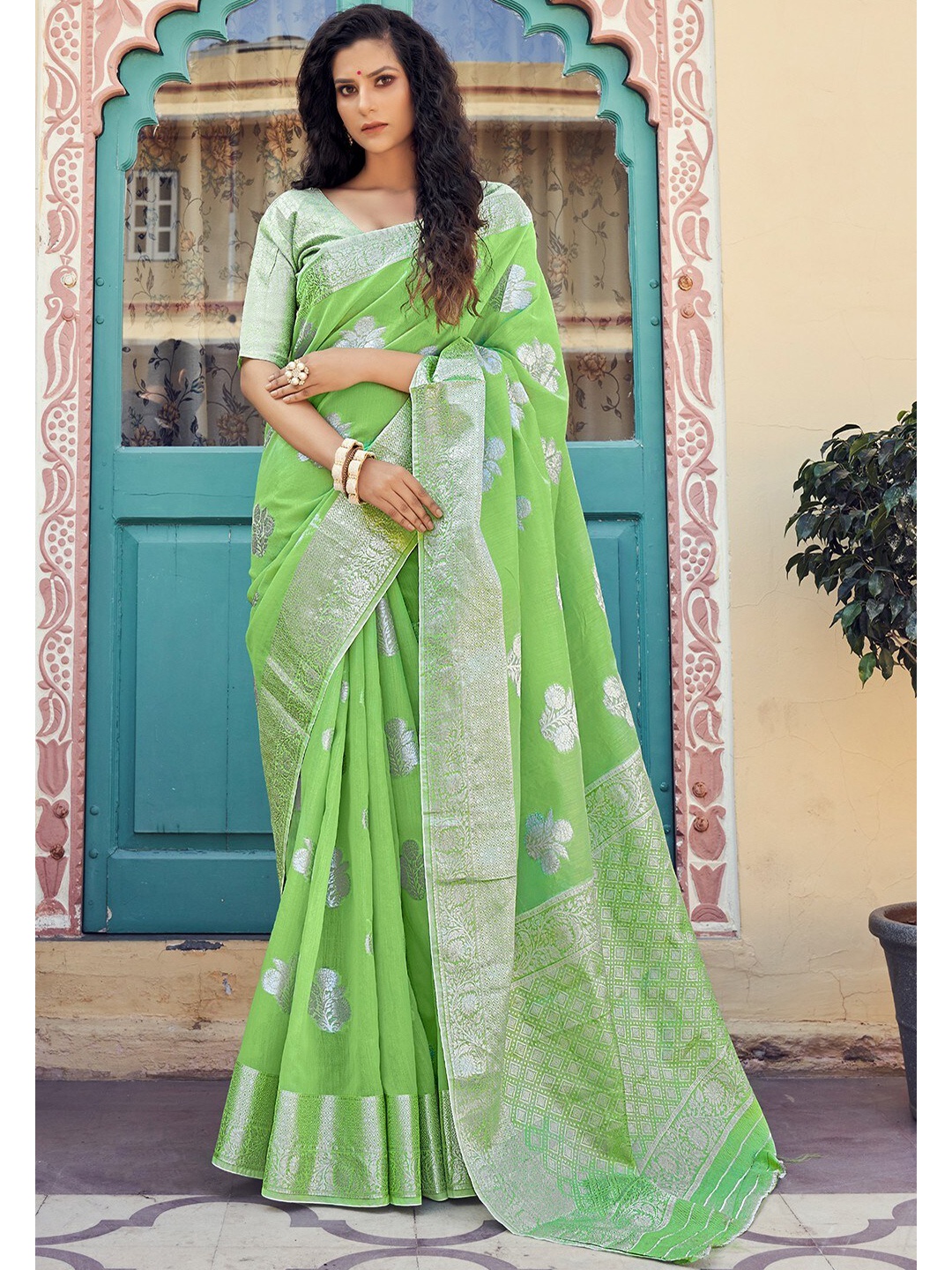 

KARAGIRI Woven Design Zari Organza Saree, Green