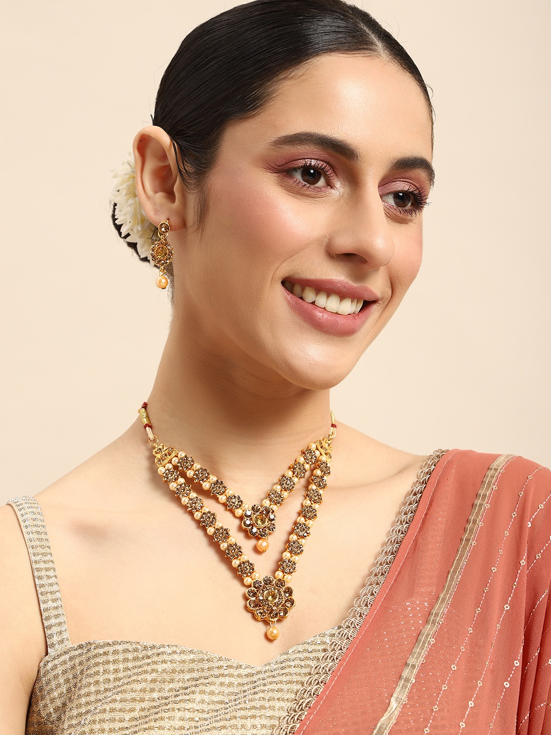 

Anouk Women Stone-Studded & Beaded Embellished Jewellery Set, Gold