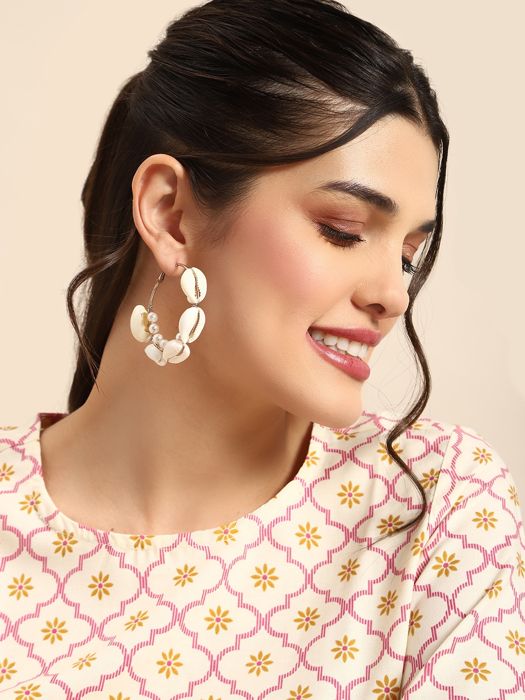

Anouk Circular Hoop Earrings, White
