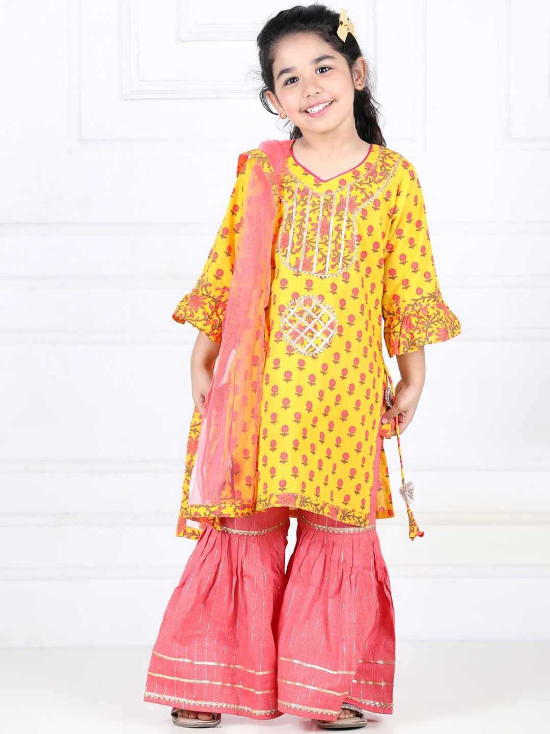 

Here&Now X Kinder KidsGirls Floral Printed Gotta Patti Pure Cotton Kurti with Sharara & Dupatta, Yellow