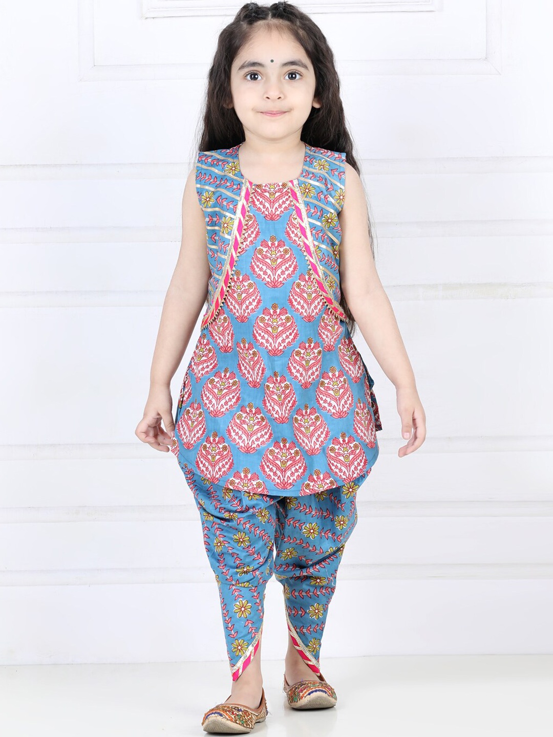 

Kinder Girls Printed Pure Cotton Kurti with Dhoti Pants, Blue