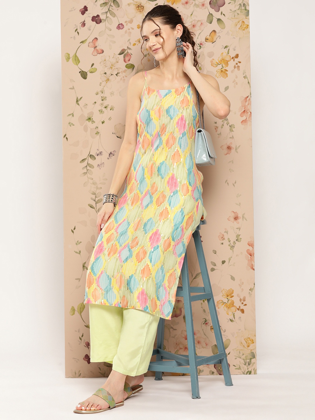 

HERE&NOW Abstract Printed Straight Kurta with Solid Palazzos, Lime green