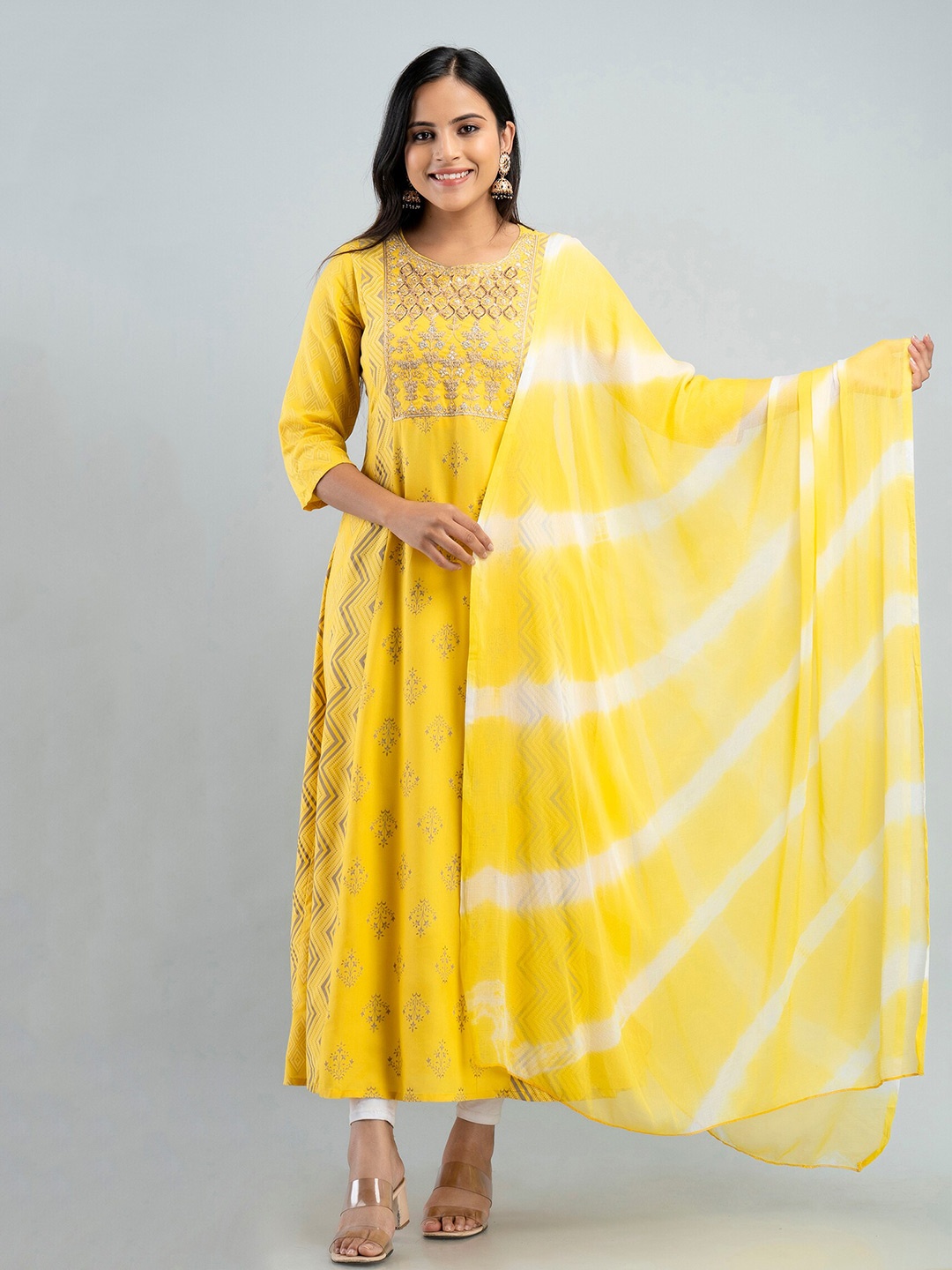 

MAUKA Printed Sequinned Anarkali Kurti, Yellow