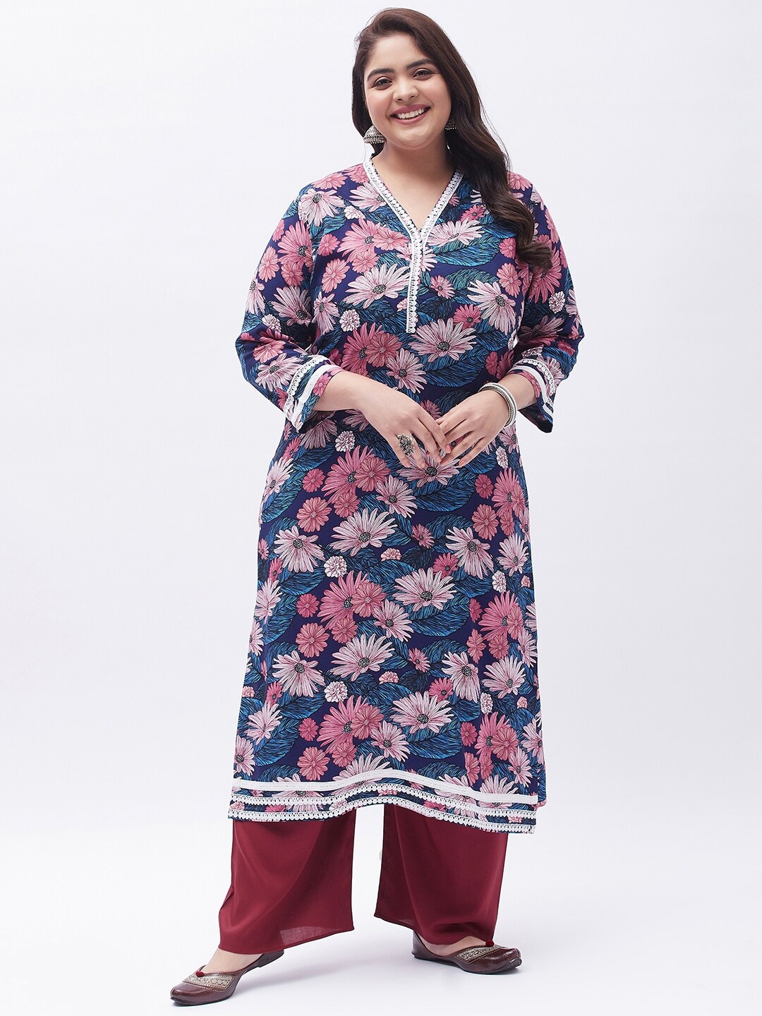 

Tissu Plus Size Floral Printed Kurta with Palazzos, Blue