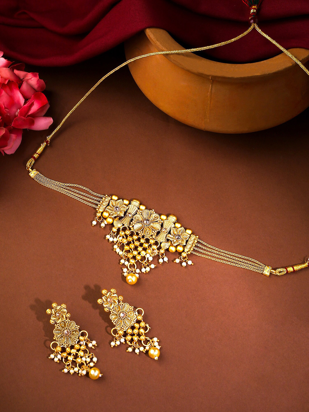 

Yellow Chimes Gold-Plated Stone Studded & Beaded Jewellery Set