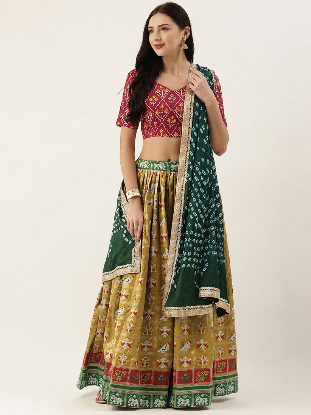 

Zainab chottani Semi-Stitched Lehenga & Unstitched Blouse With Dupatta, Red