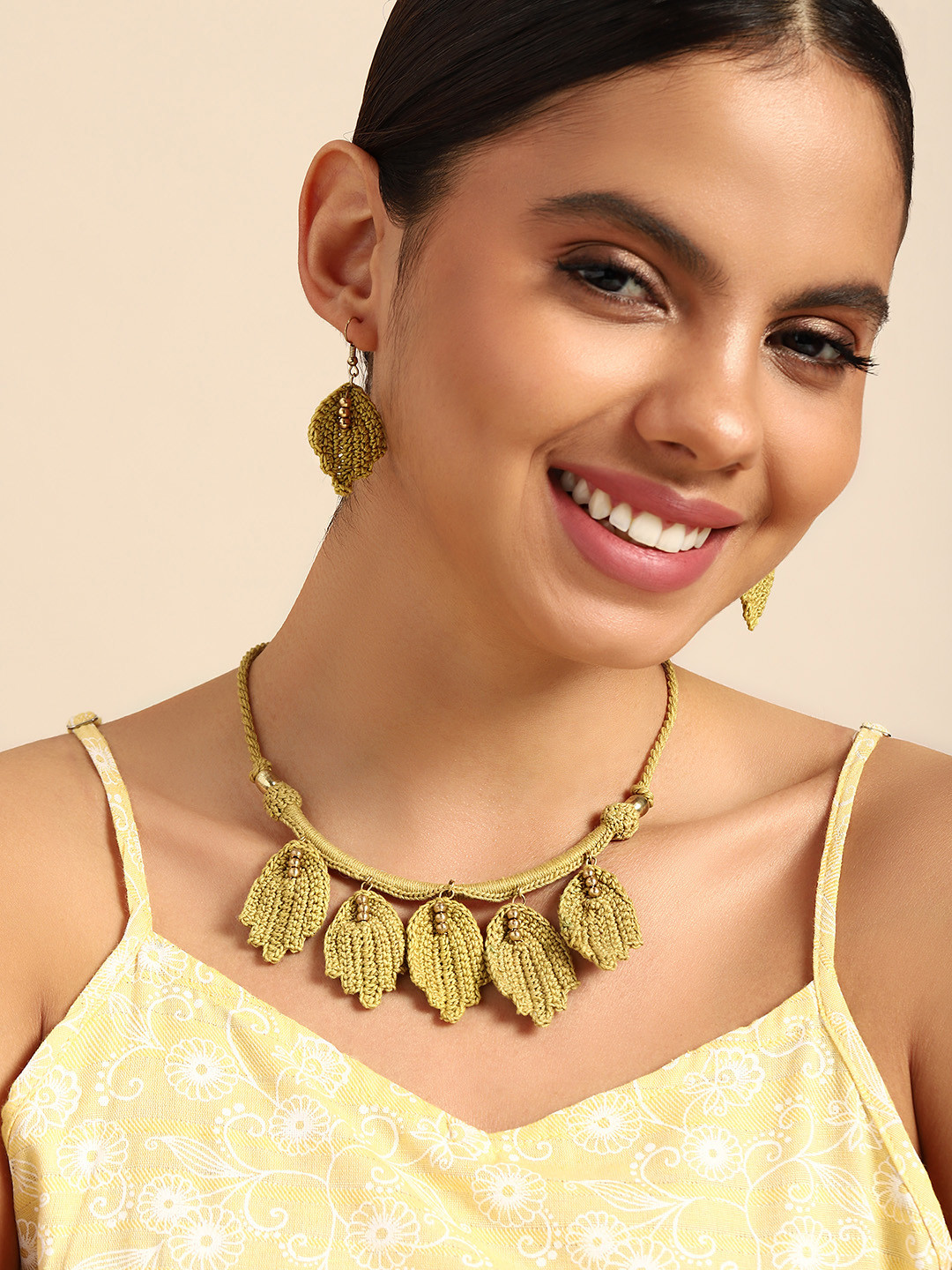 

Taavi Ethnic Jewellery Set, Green