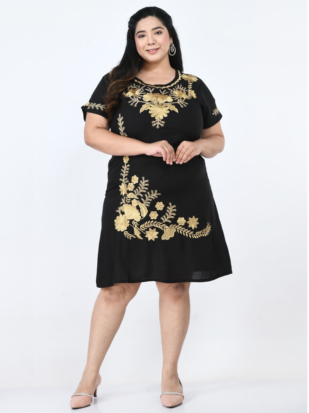 

SAAKAA Plus Size Floral Embroidered A-Line Dress, Black