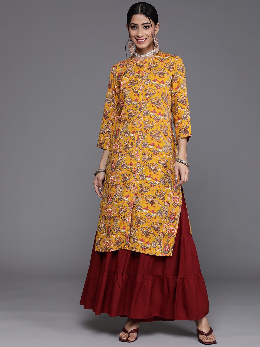 

Varanga Women Ethnic Motifs Printed Indie Prints Kurta, Mustard