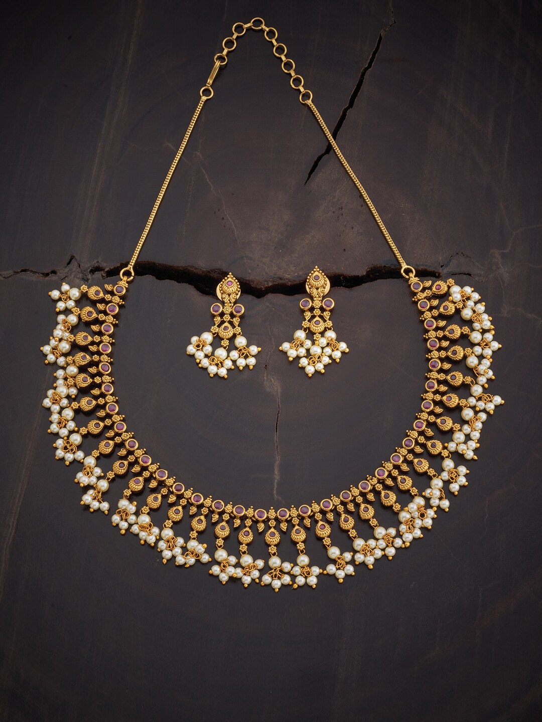 

Kushal's Fashion Jewellery Gold-Plated Stones-Studded & Beaded Jewellery Set