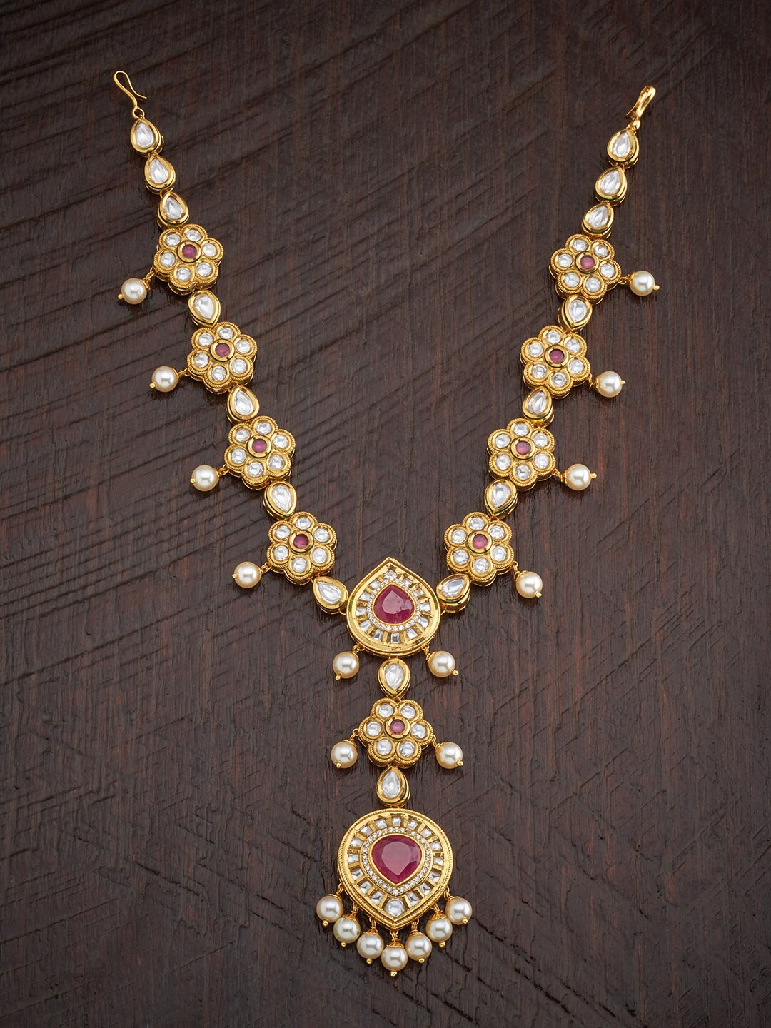 

Kushal's Fashion Jewellery Kundan-Studded Mathapatti, Red