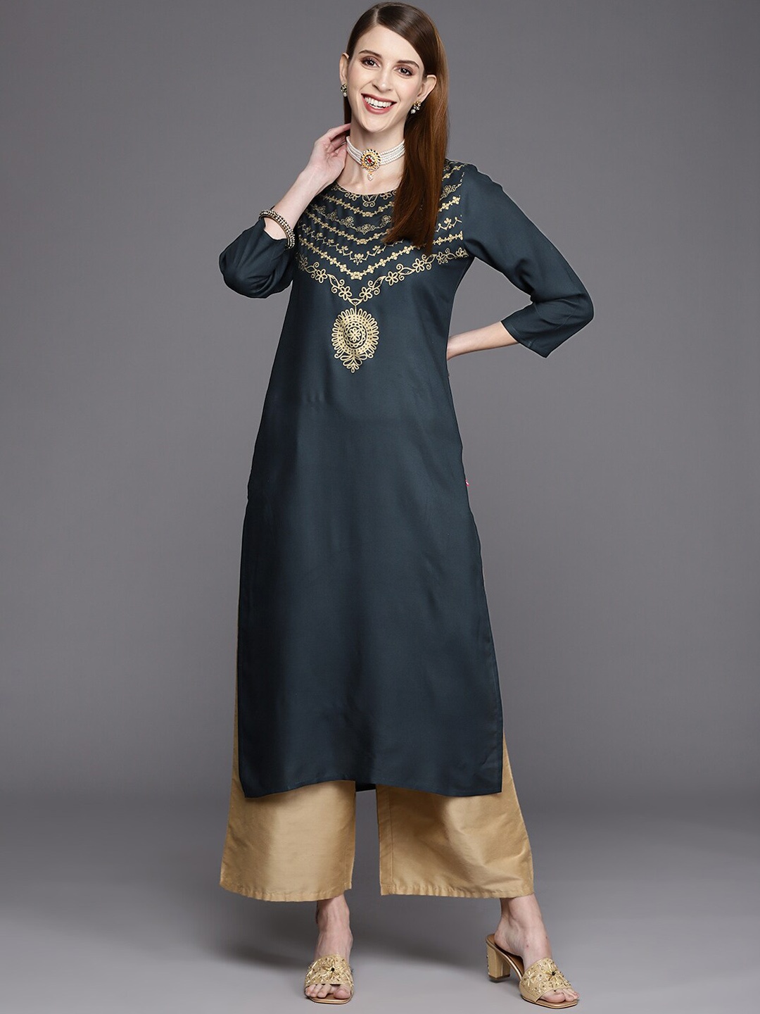 

Varanga Women Yoke Design Indigo Kurta, Blue