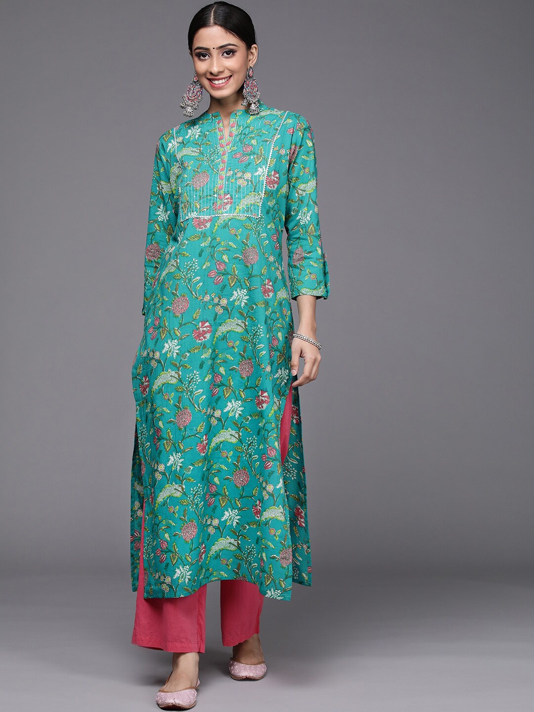 

Varanga Floral Printed Gotta Patti Kurta, Turquoise blue