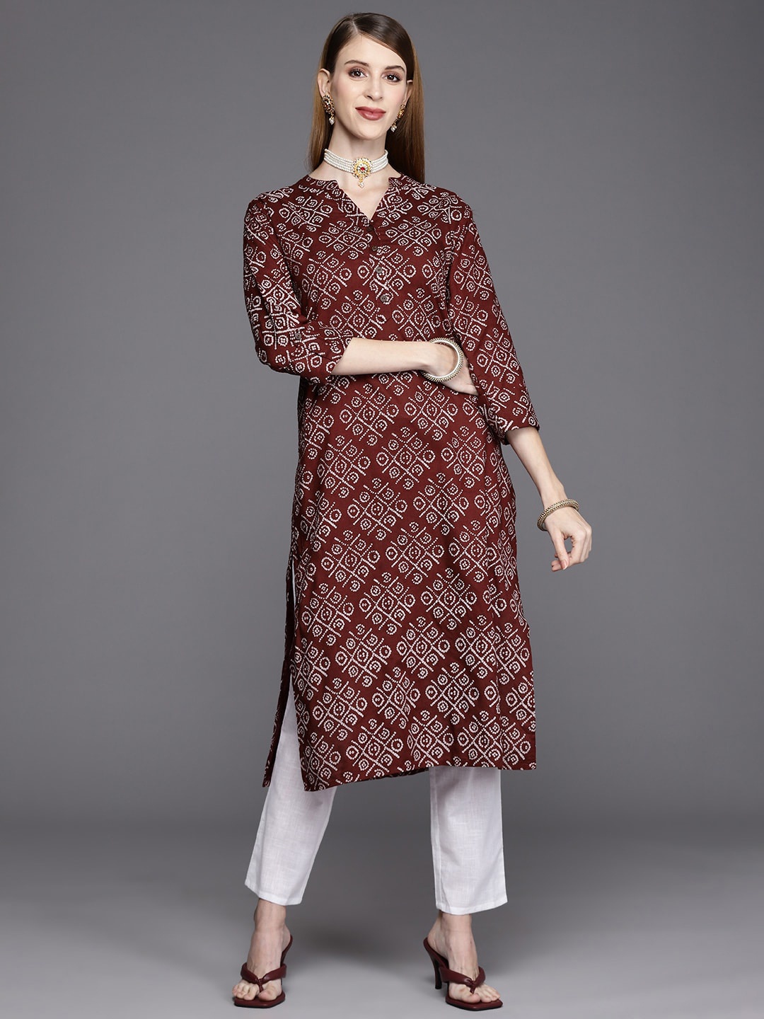 

Varanga Women Geometric Printed Block Print Kurta, Brown