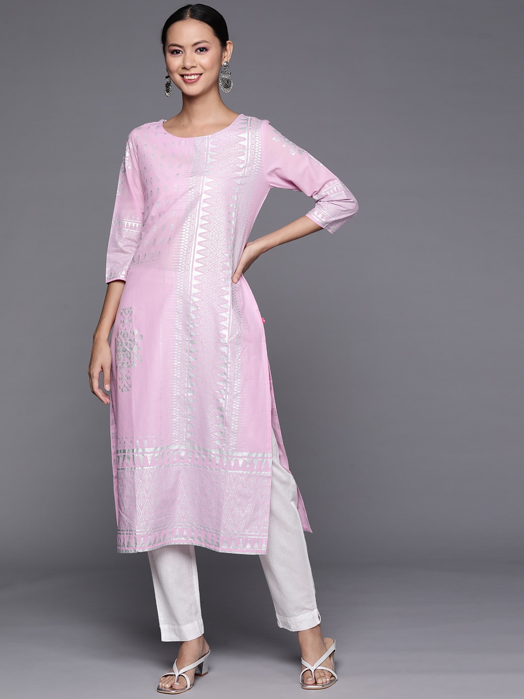 

Varanga Women Geometric Printed Pastels Cotton Kurta, Pink