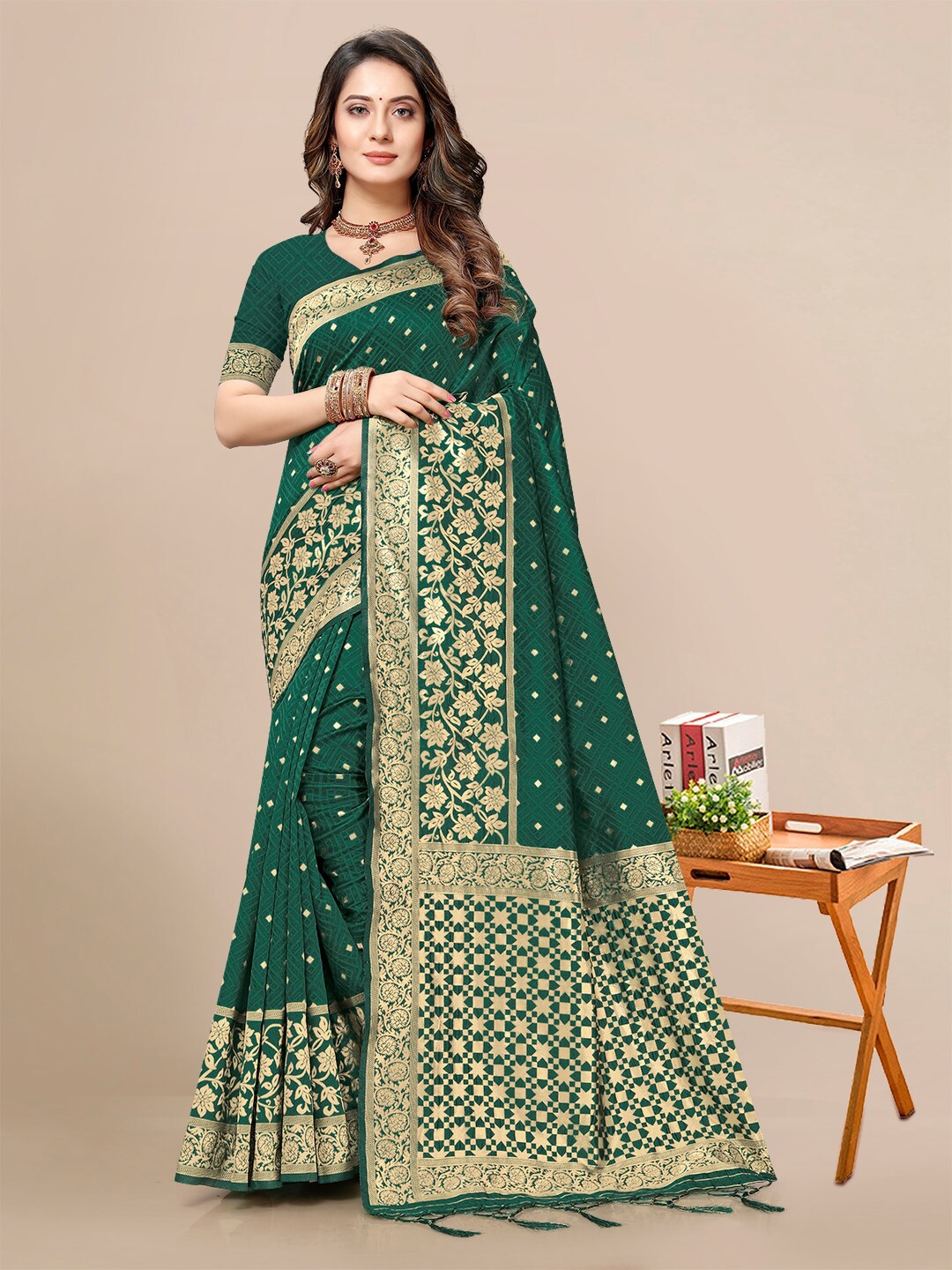 

Mitera Woven Design Zari Silk Blend Banarasi Saree With Blouse Piece, Green