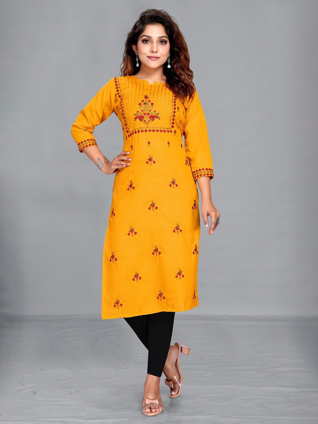 

MARUTI ART Floral Embroidered Notched Neck Kurta, Yellow