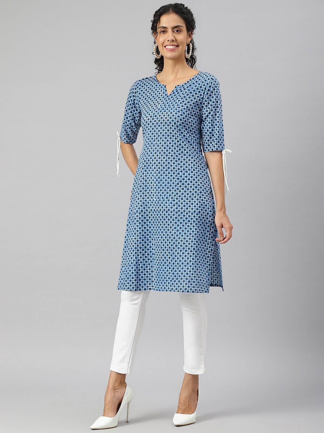 

METRO-FASHION Women Geometric Printed Notched Neck Cotton Kurta, Navy blue