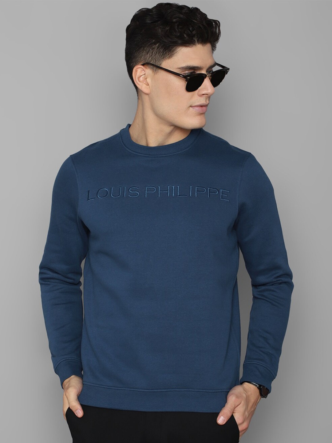 

Louis Philippe Men Round Neck Embroidered Cotton Sweatshirt, Navy blue