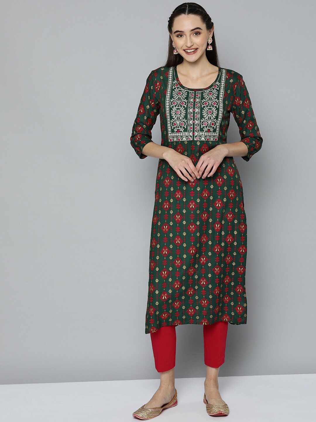 

MAAND Women Ethnic Motifs Printed Thread Work Kurta, Green