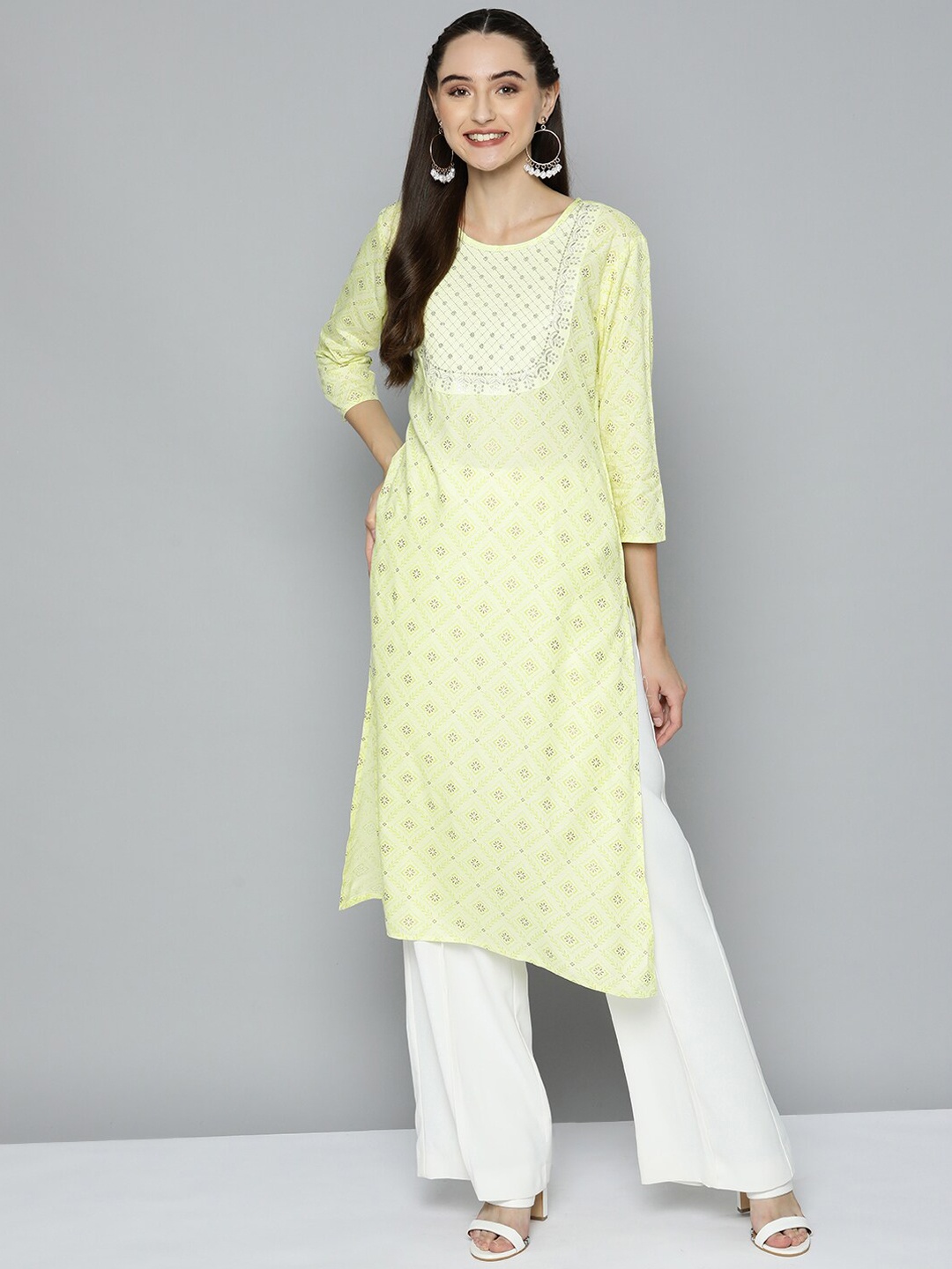 

MAAND Women Ethnic Motifs Yoke Design Thread Work Kurta, Yellow