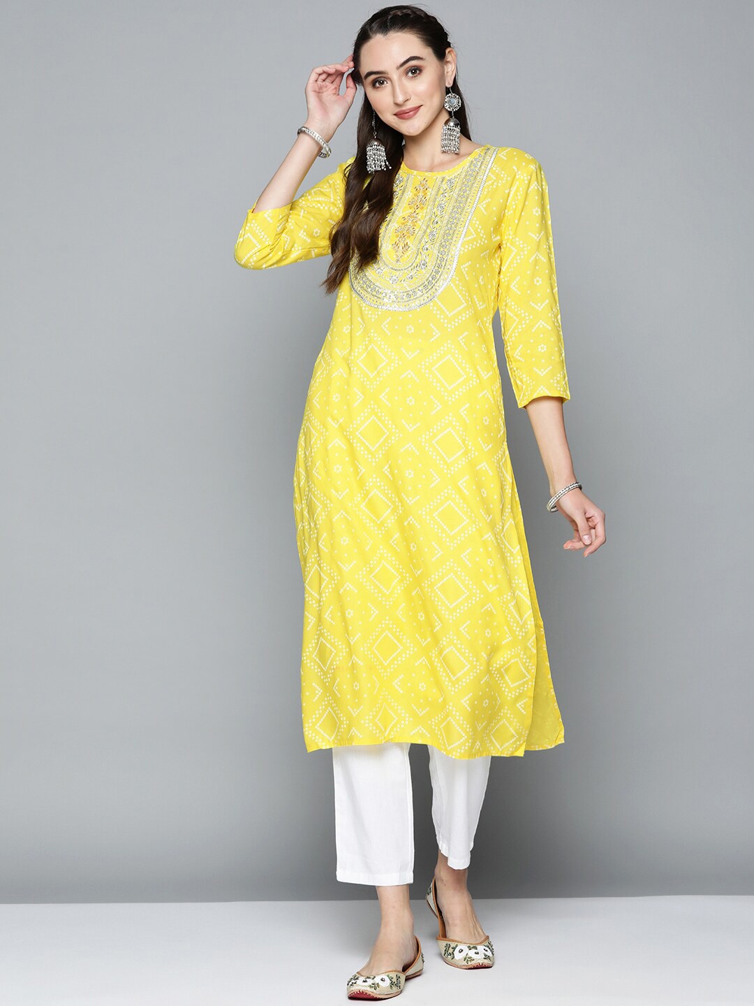 

MAAND Women Ethnic Motifs Embroidered Thread Work Indie Prints Kurta, Yellow