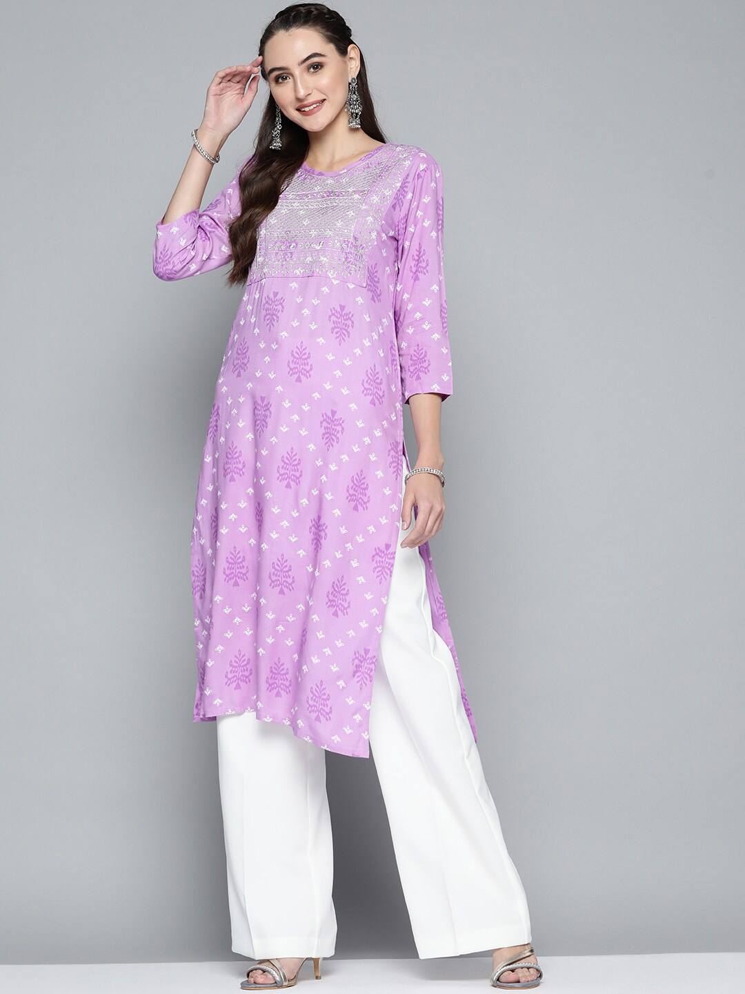 

MAAND Women Ethnic Motifs Embroidered Indie Prints Kurta, Purple