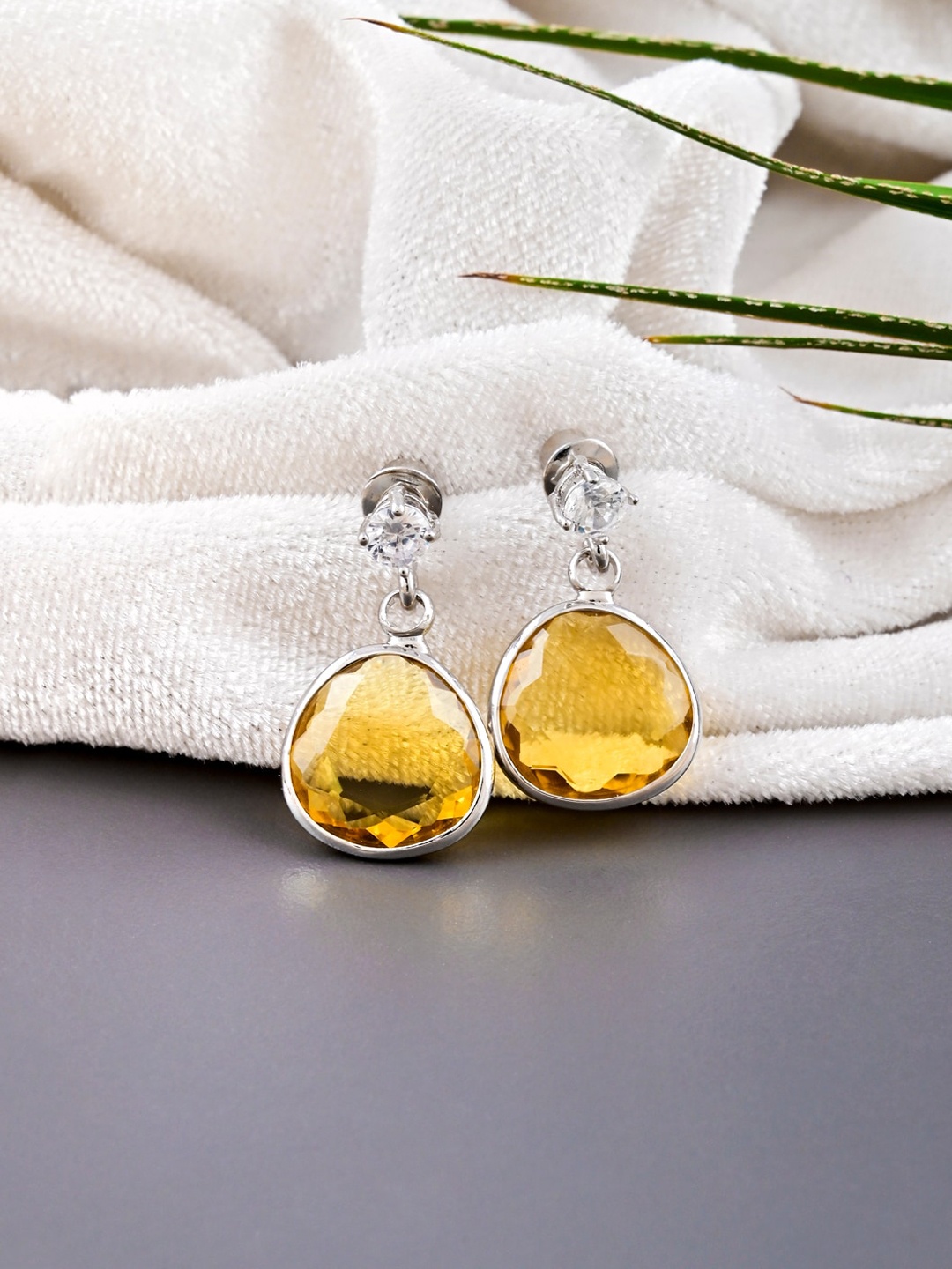 

Tistabene Silver Plated Contemporary Drop Earrings, White