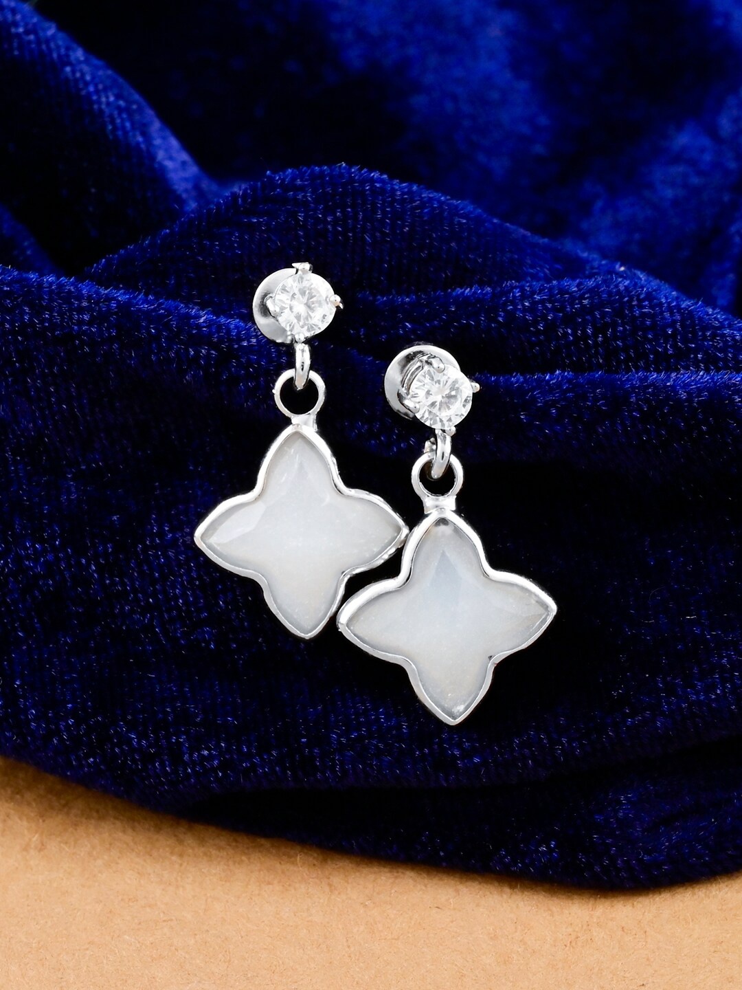 

Tistabene Silver-Plated Star Shaped Drop Earrings, White