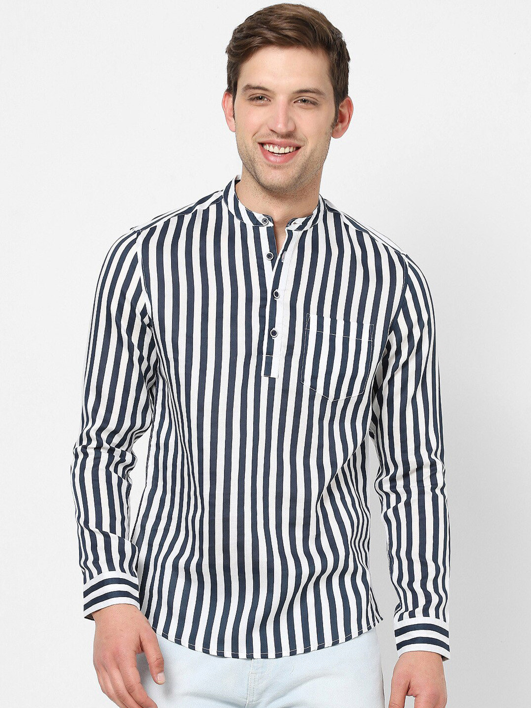 

VASTRADO Men Striped Kurta, Navy blue