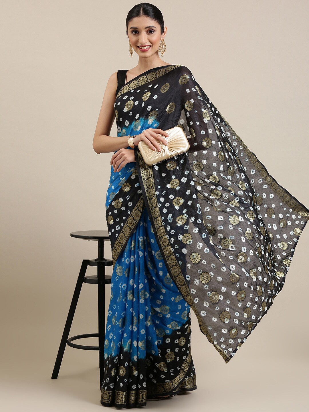 

Pavechas Zari Art Silk Bandhani Saree, Blue