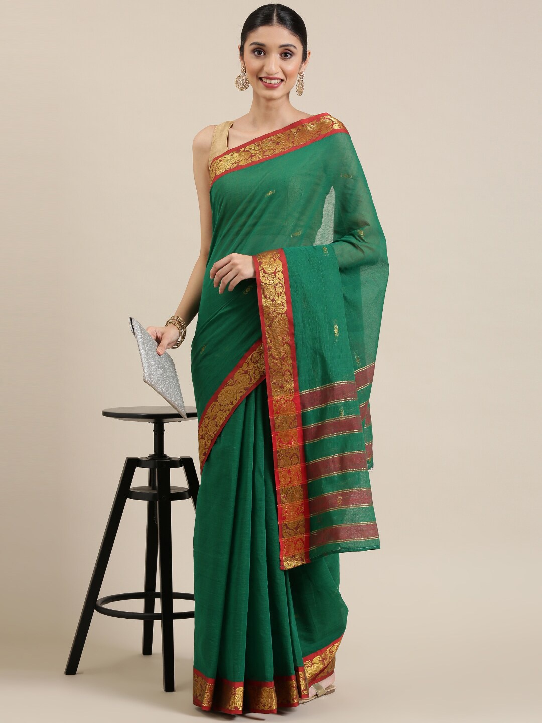 

Pavechas Woven Design Pure Cotton Venkatgiri Saree, Green