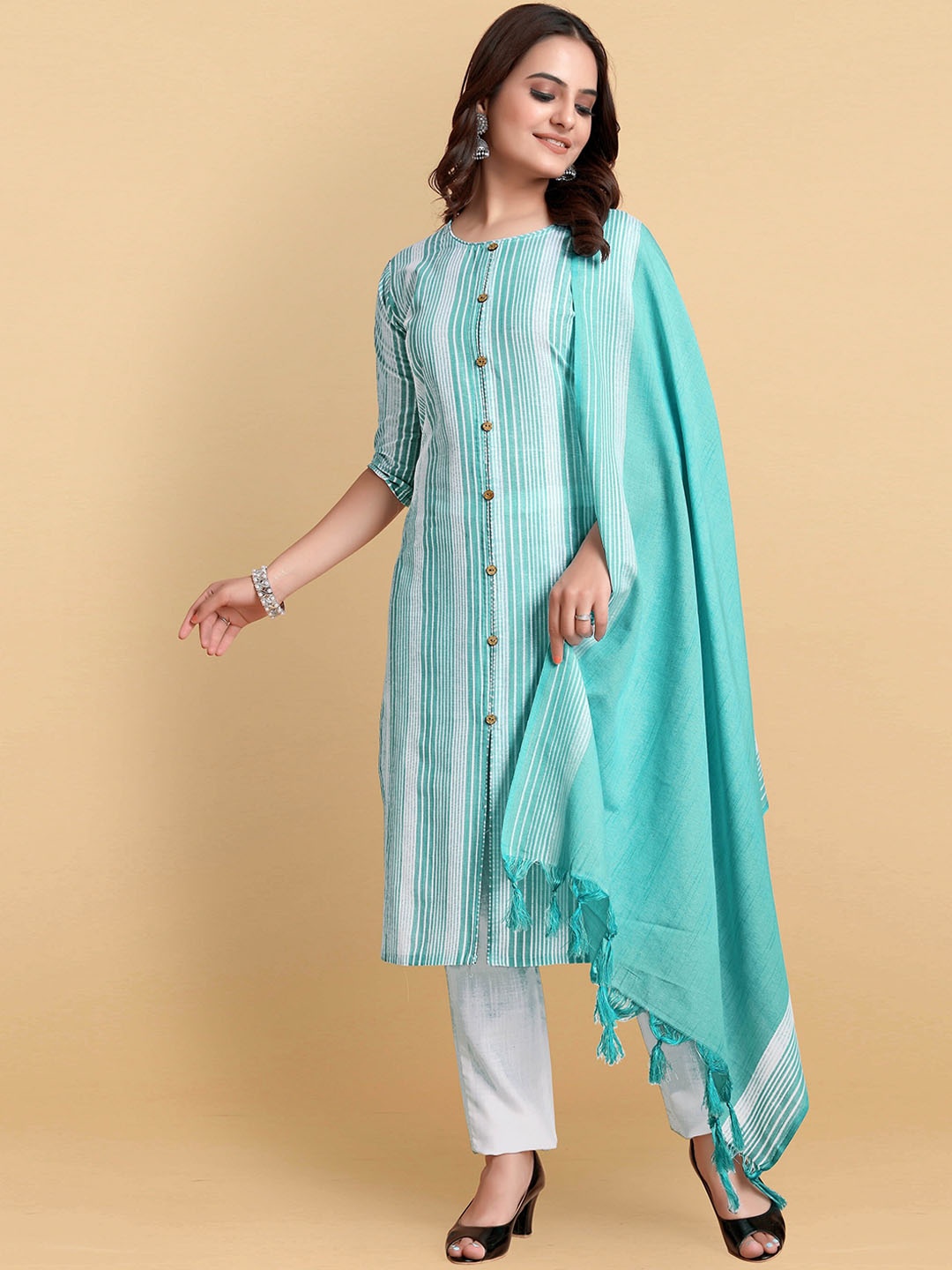 

AUCREATIONS Floral Printed Pure Cotton Kurti with Trousers & With Dupatta, Blue