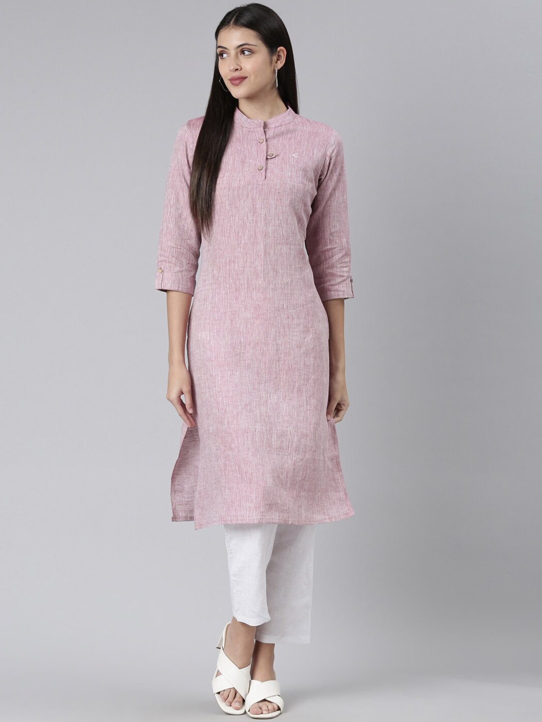 

Ecentric Hemp Mandarin Collar Kurta with Trousers, Mauve